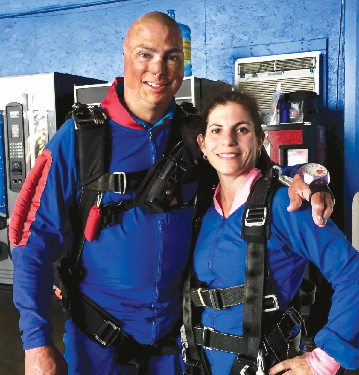 Image of Skydivers